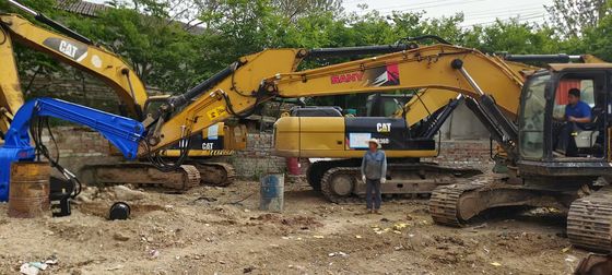 Người lái xe chuyên nghiệp cho các dự án xây dựng và hạ tầng