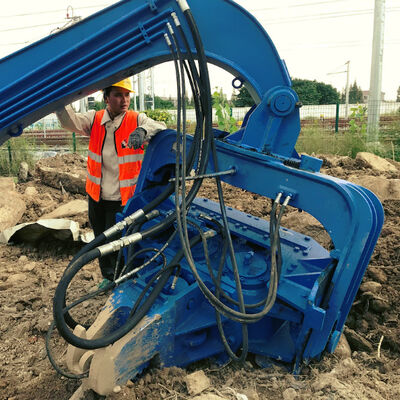 High Frequency Excavator Pile Driver - 15m Pile Length & 40 Ton Heavy-Duty Application